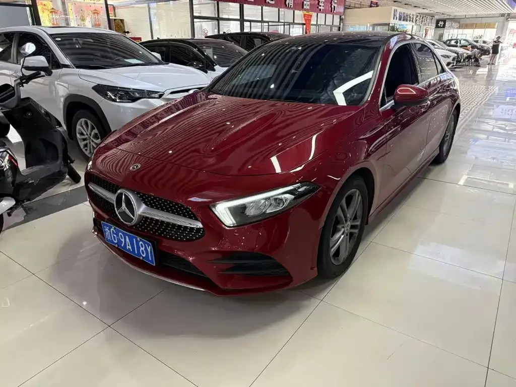 Mercedes-Benz A-Class — фото 1