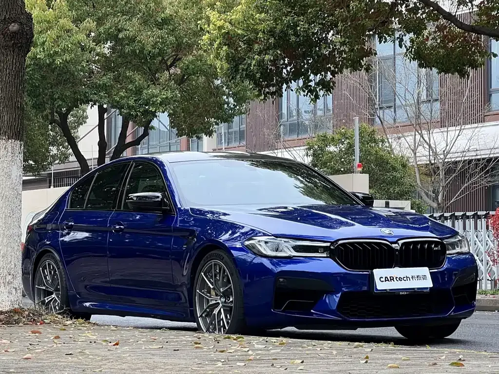 BMW M5 — фото 4