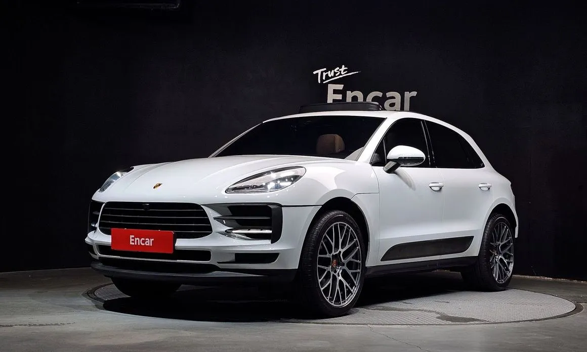 Porsche Macan — фото 1