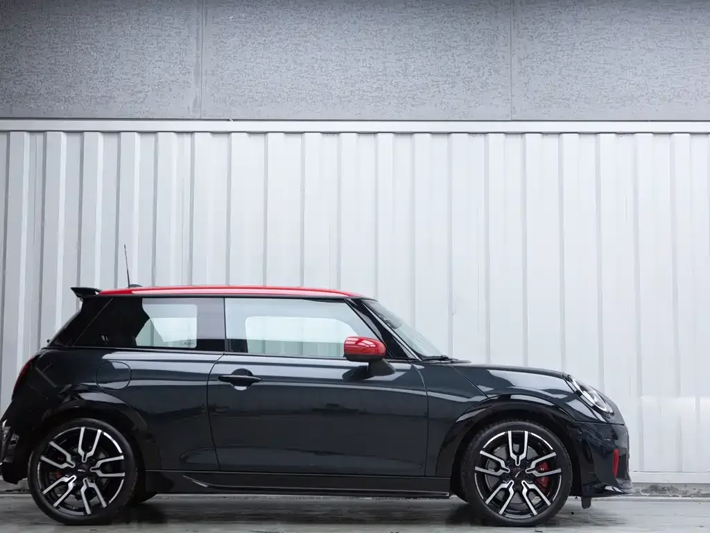 MINI JCW (John Cooper Works) — фото 8