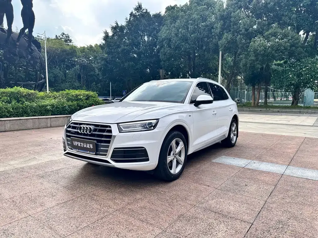 Audi Q5L — фото 4