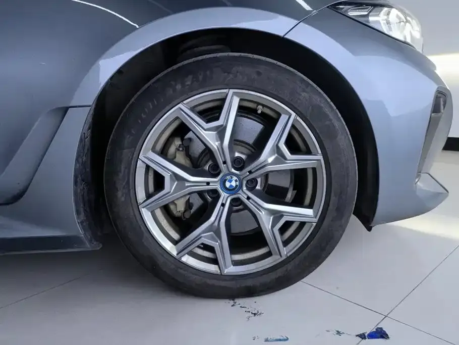 BMW i3 — фото 10