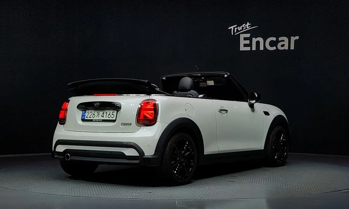 Mini Cooper Convertible — фото 2