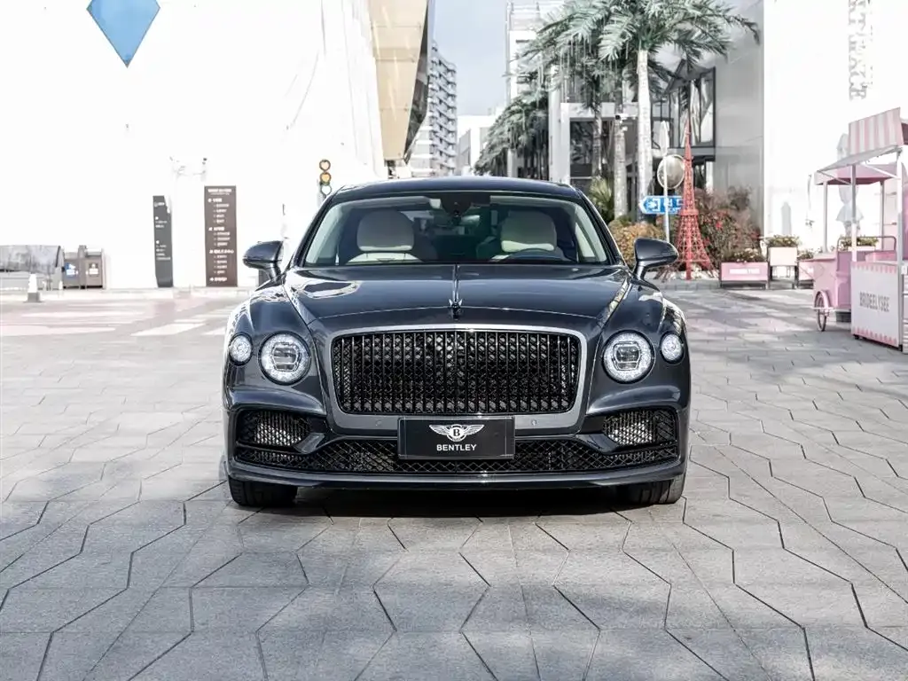Bentley Flying Spur — фото 7