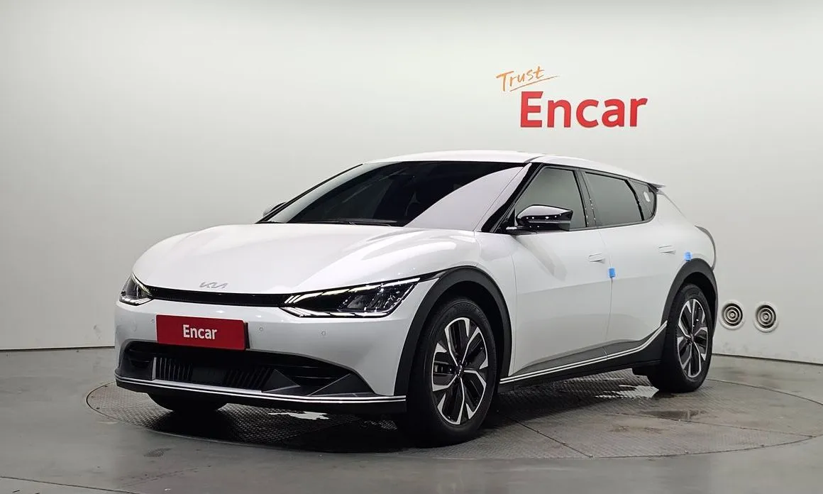Kia EV6 — фото 1