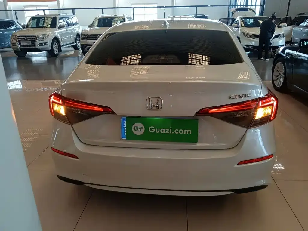 Honda Civic — фото 5
