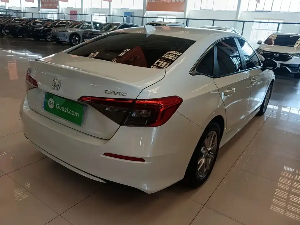 Honda Civic — фото 7