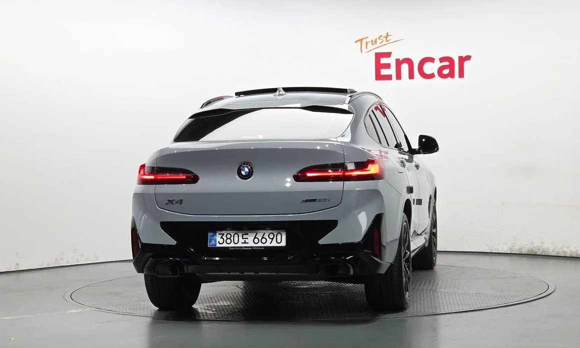 BMW X4 — фото 4