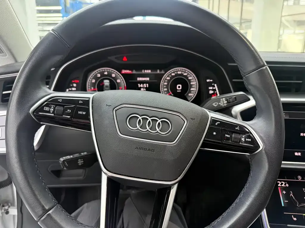 Audi A7 — фото 9