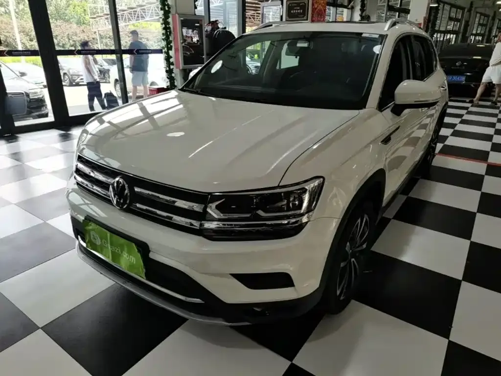 Volkswagen Tharu — фото 1
