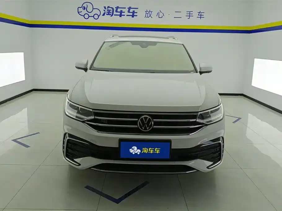Volkswagen Tiguan L — фото 9