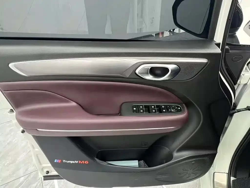 GAC Motor Trumpchi M6 — фото 2