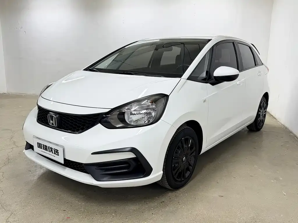 Honda Fit — фото 1