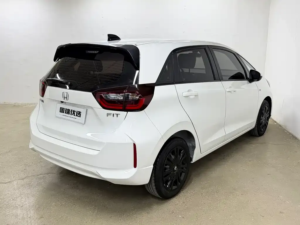 Honda Fit — фото 6