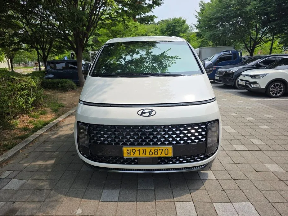 Hyundai Staria — фото 1