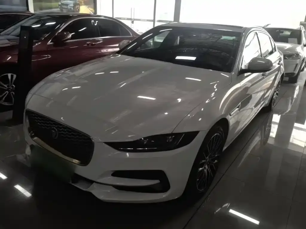Jaguar XEL — фото 1