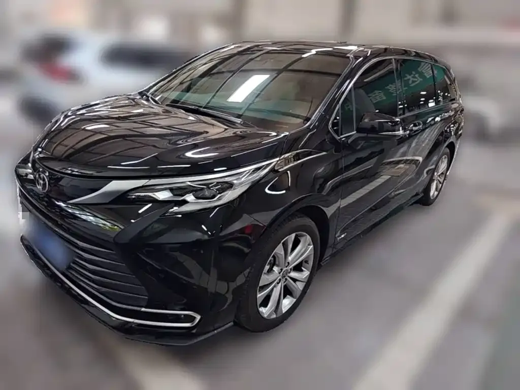 Toyota Sienna — фото 9