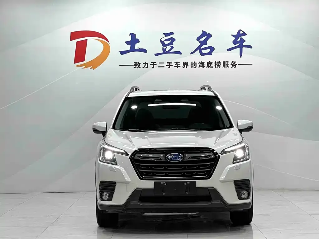 Subaru Forester — фото 2