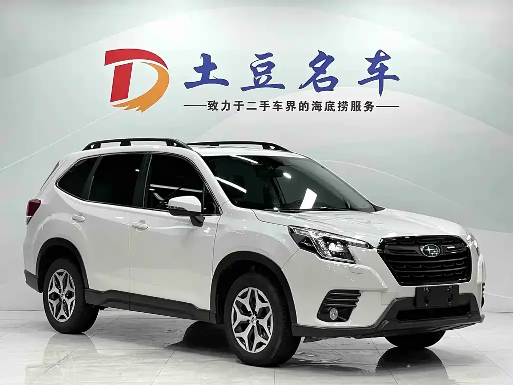 Subaru Forester — фото 4
