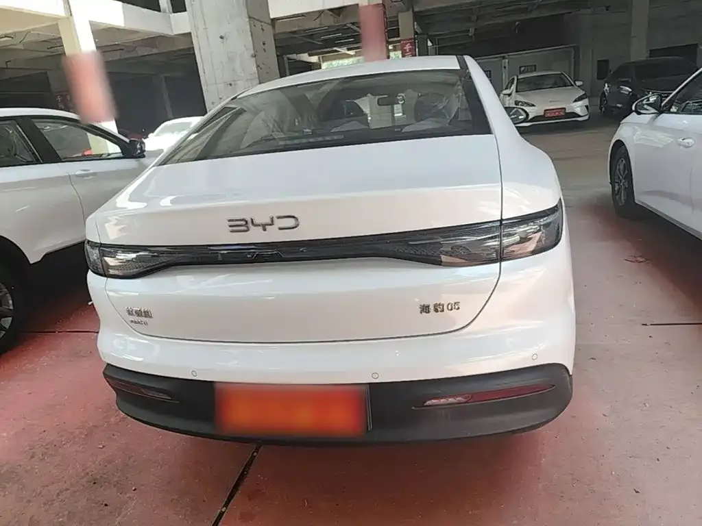 BYD Seal 05 DM-i — фото 7