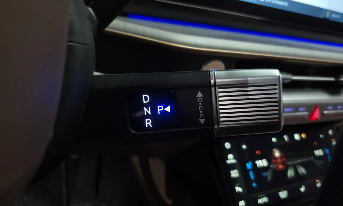 Hyundai Grandeur — фото 10