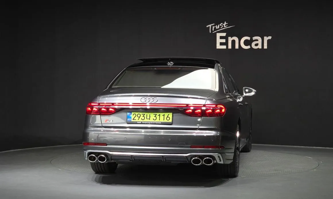 Audi S8 — фото 4