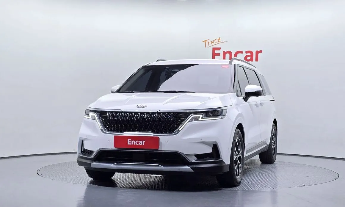 Kia Carnival — фото 10