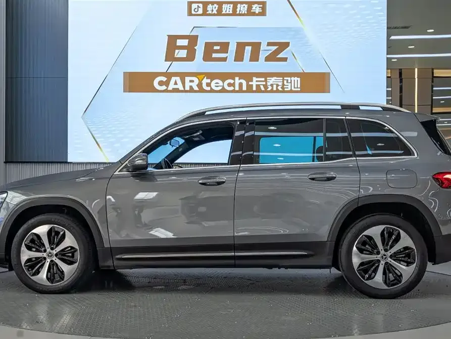 Mercedes-Benz GLB — фото 10