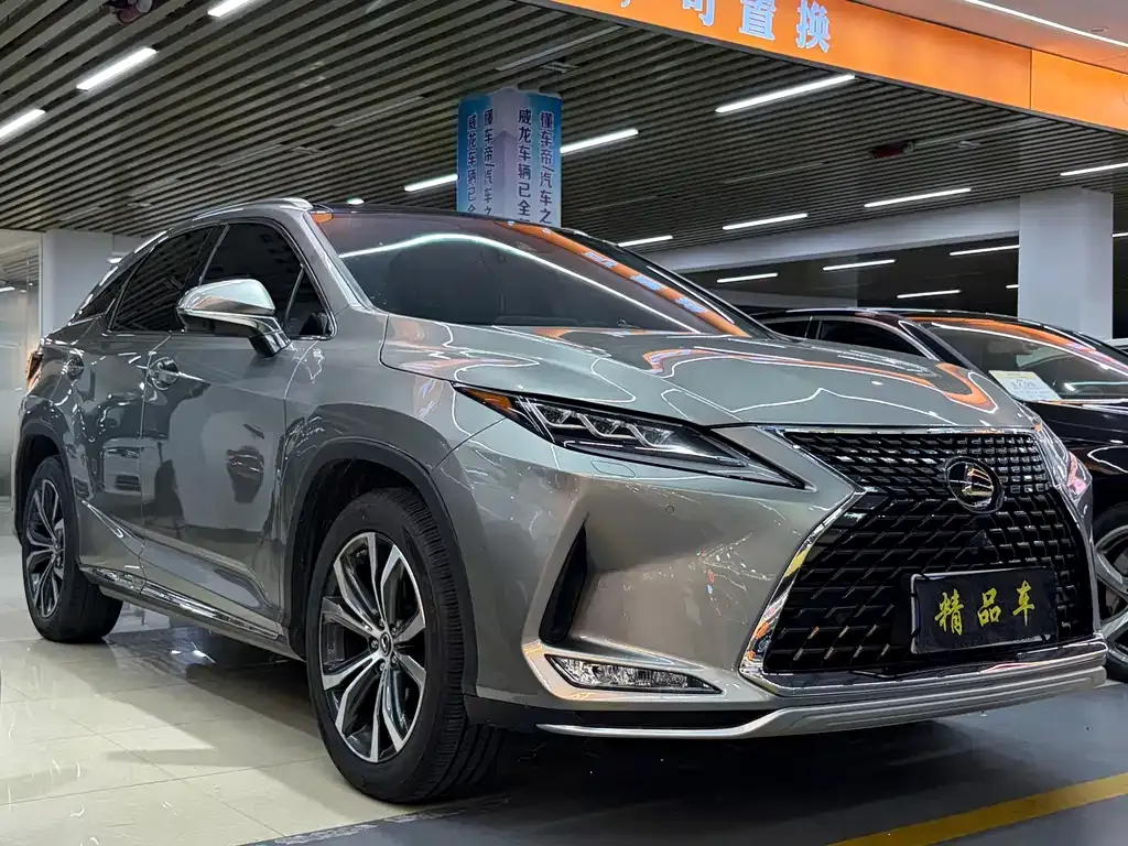 Lexus RX — фото 9