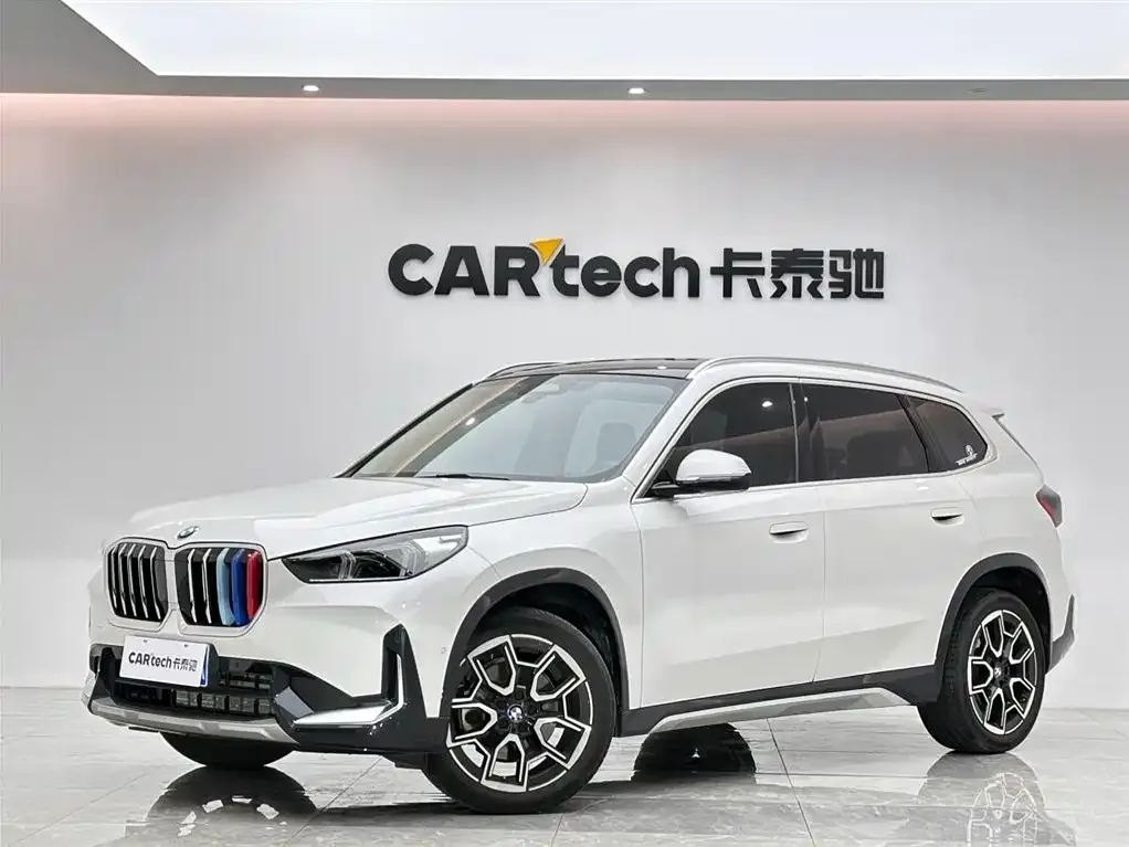 BMW X1 — фото 1