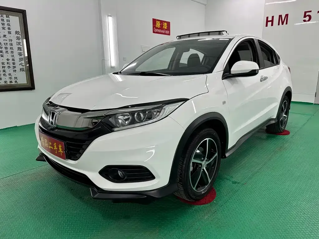 Honda Vezel — фото 1