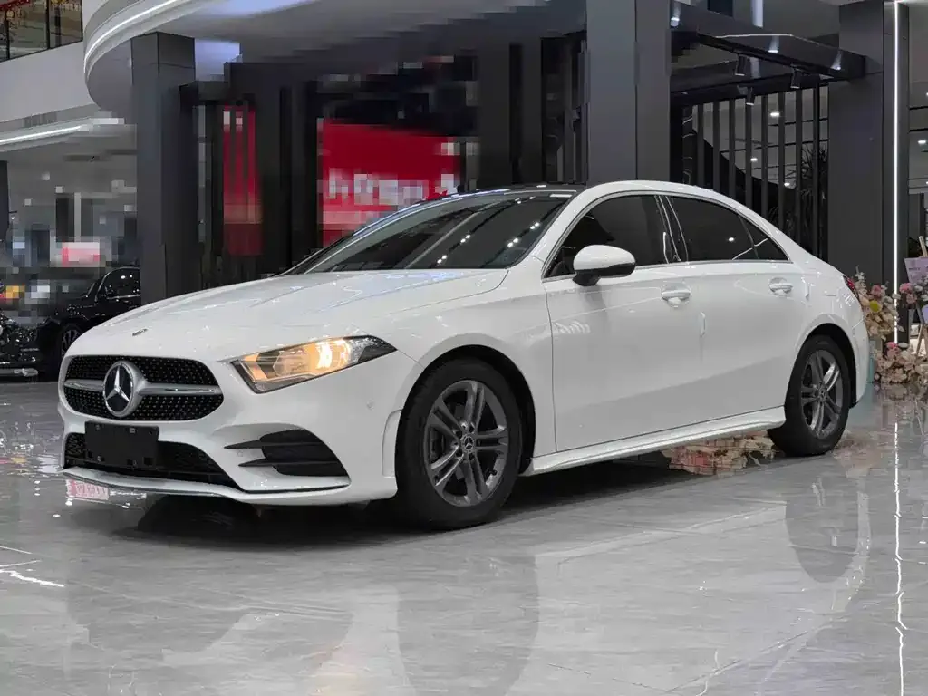 Mercedes-Benz A-Class — фото 1