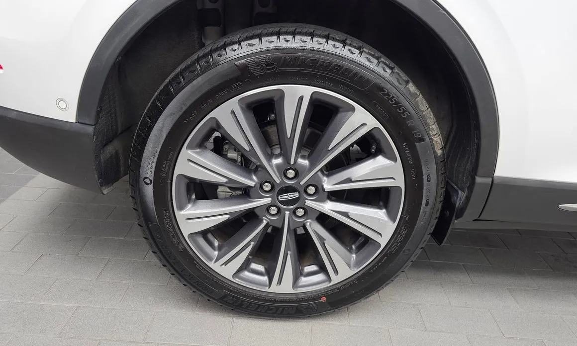 Lincoln Corsair — фото 10