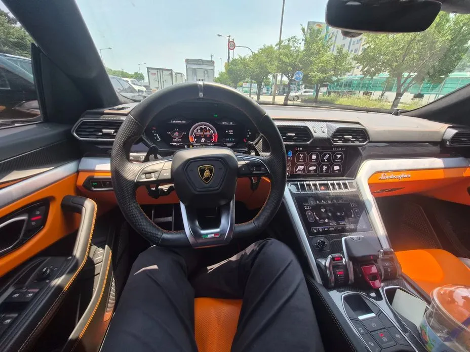 Lamborghini Urus — фото 6