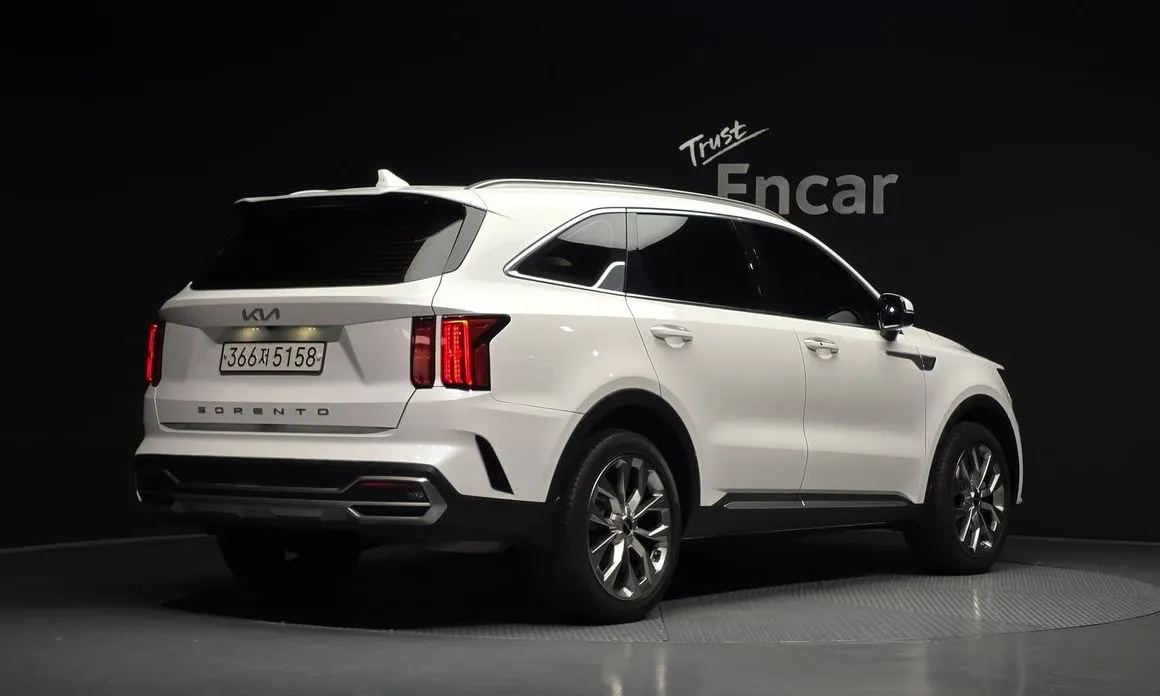 Kia Sorento — фото 5