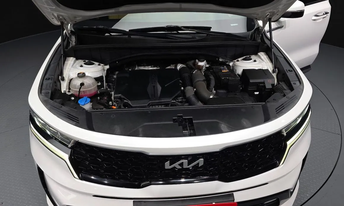 Kia Sorento — фото 9