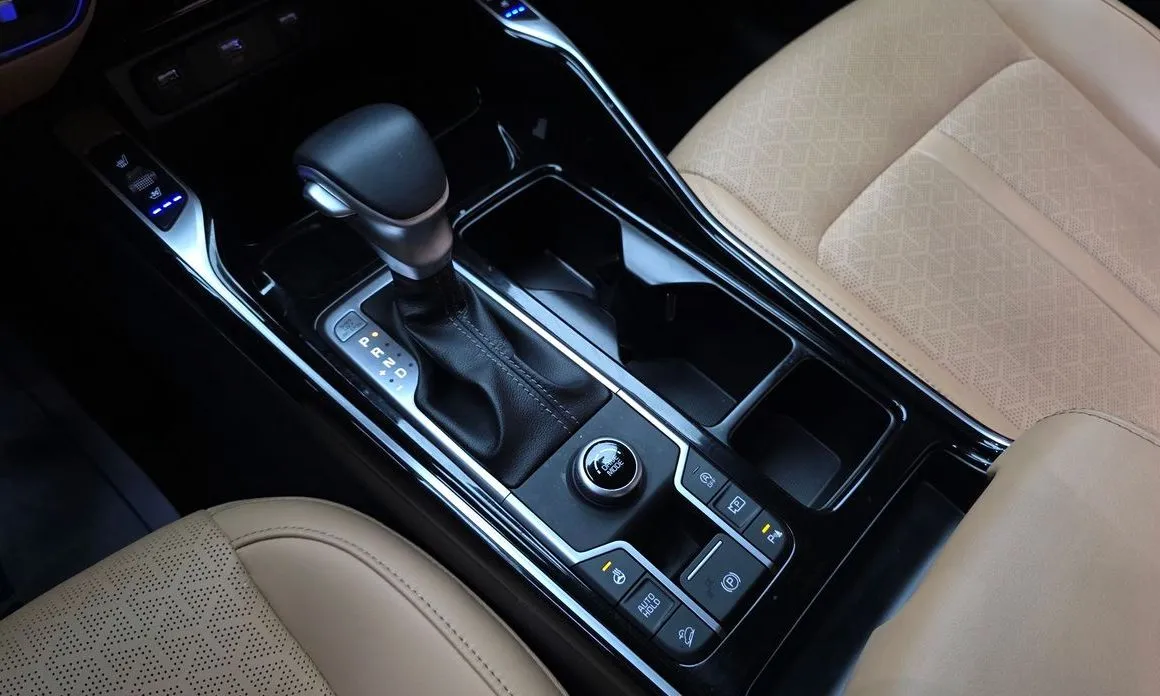Kia Sorento — фото 8