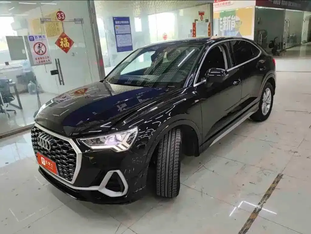 Audi Q3 Sportback — фото 1