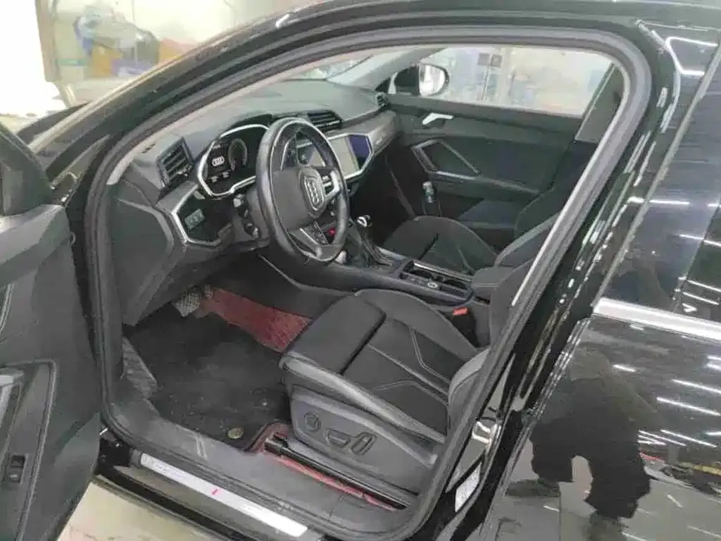 Audi Q3 Sportback — фото 4