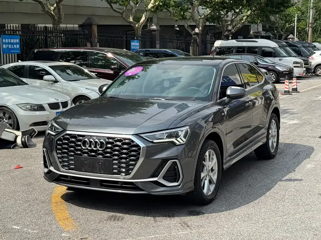 Audi Q3 Sportback — фото 8