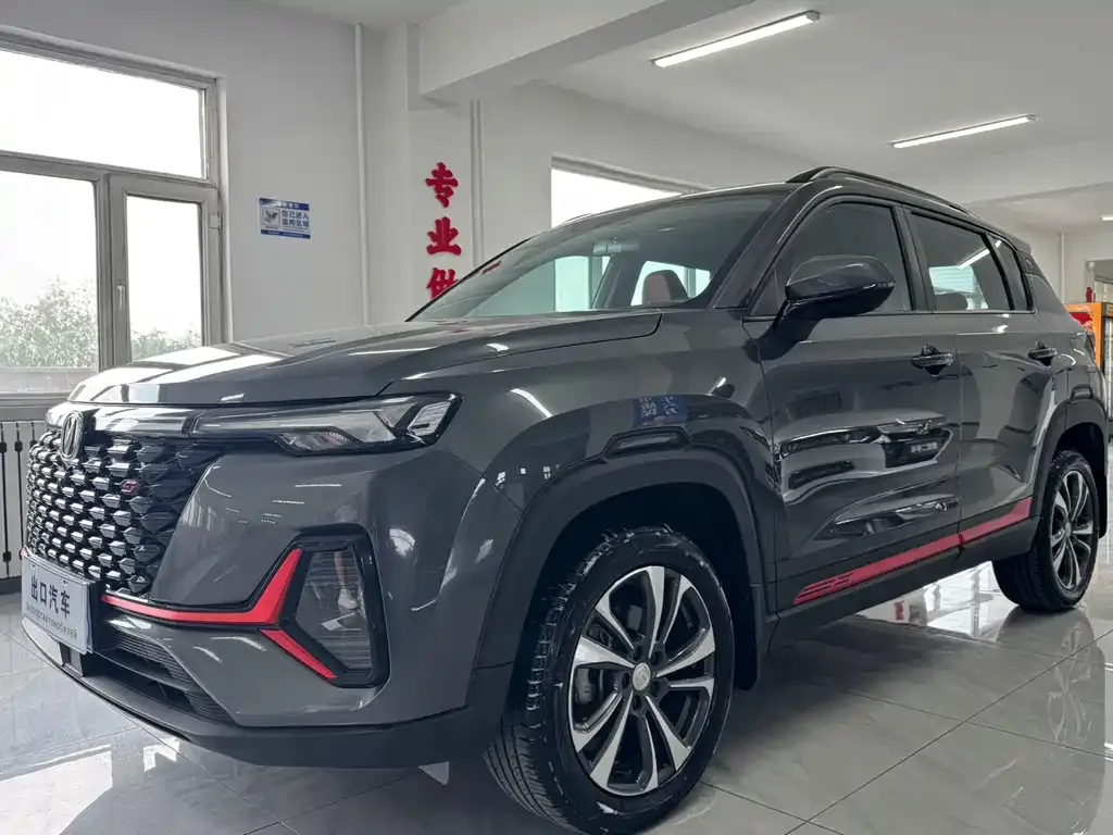 Changan CS35PLUS — фото 1