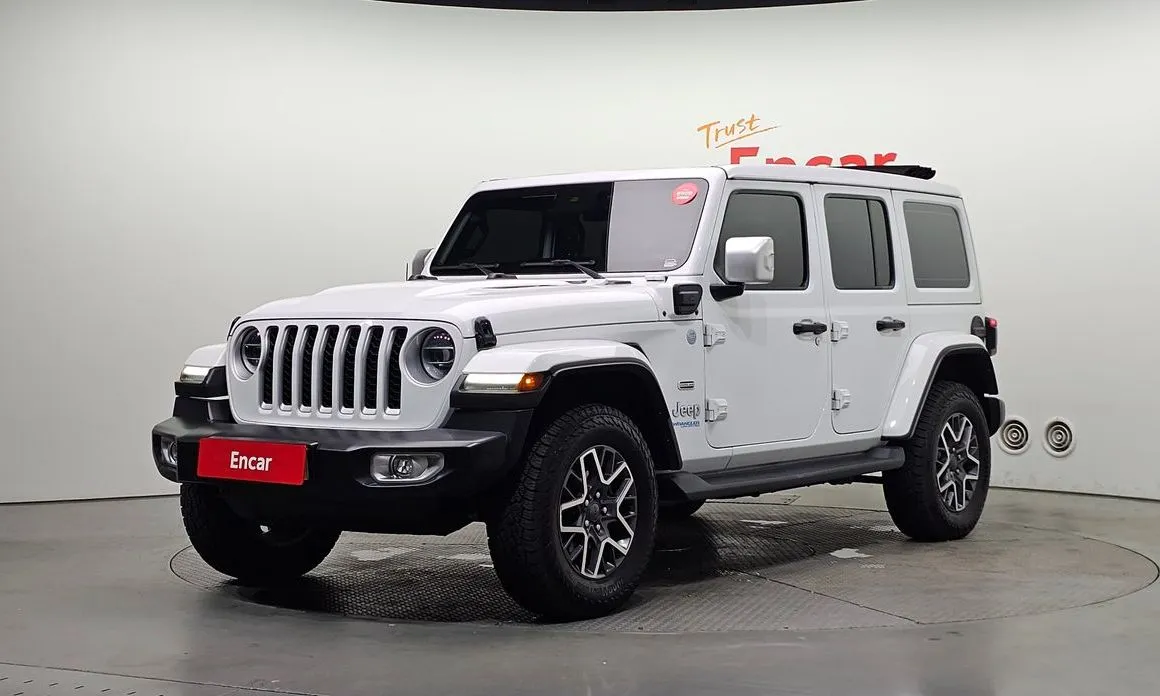 Jeep Wrangler — фото 1