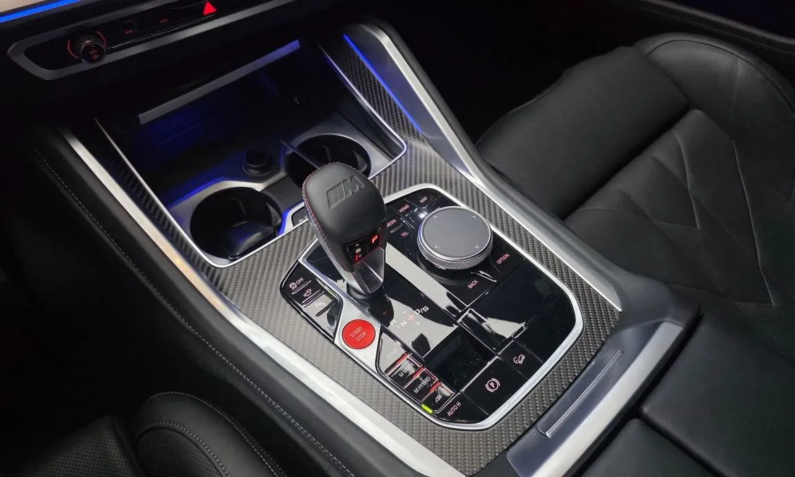 BMW XM — фото 9