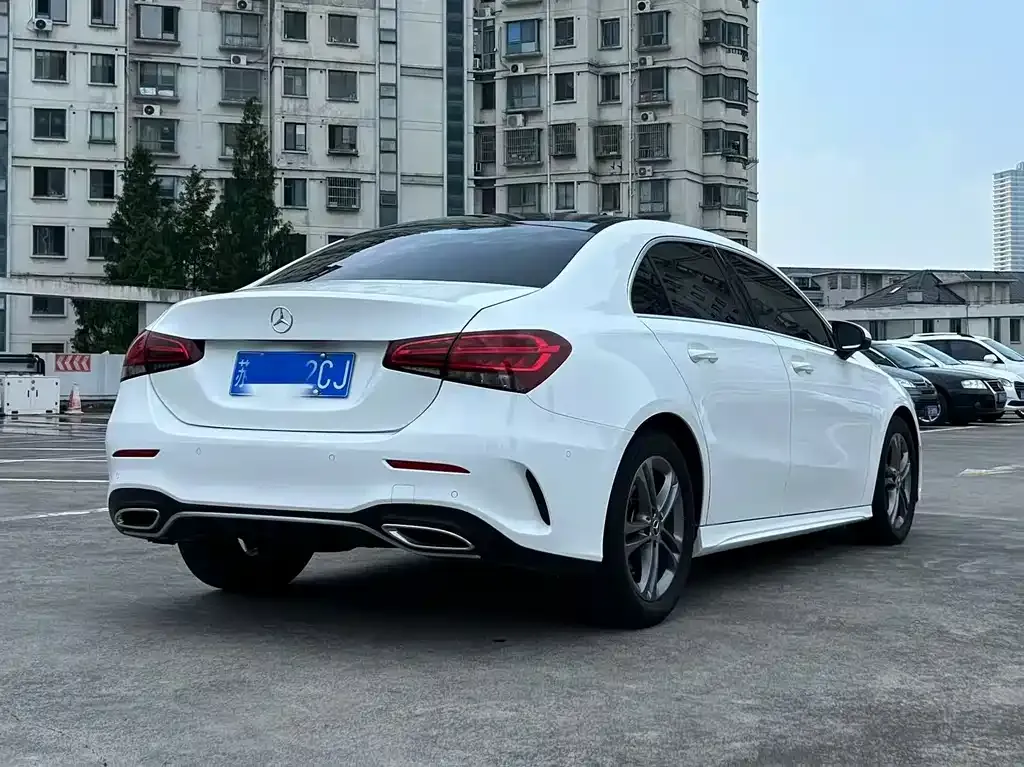 Mercedes-Benz A-Class — фото 9
