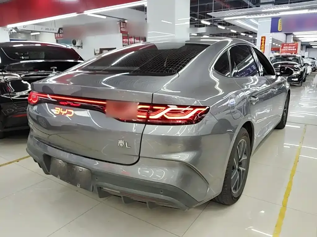 BYD Qin L — фото 4