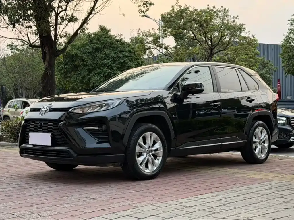 Toyota Wildlander — фото 1