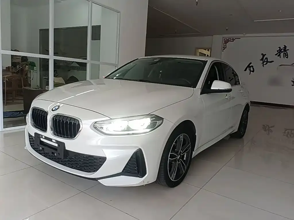 BMW 1 Series — фото 1