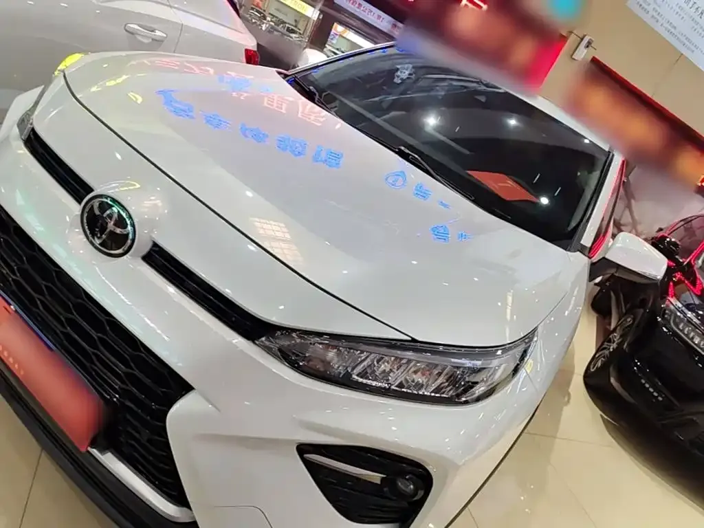 Toyota Wildlander — фото 1