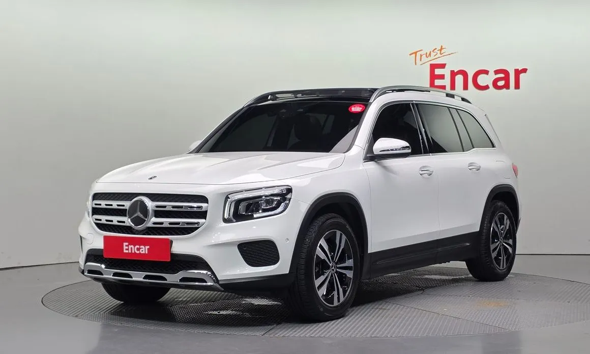 Mercedes-Benz GLB-Class — фото 1