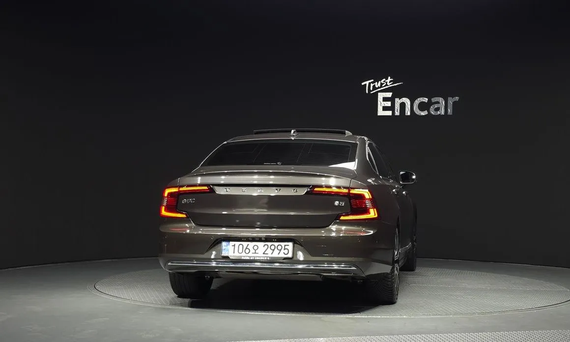 Volvo S90 — фото 8